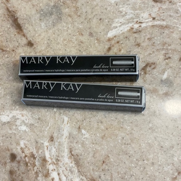 Lot of 2 Mary Kay Lash Love Waterproof Mascara in Black - Picture 1 of 1